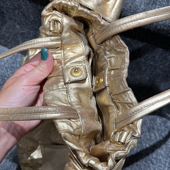 Prada gold leather bag with side bows! - Picture 14 of 17